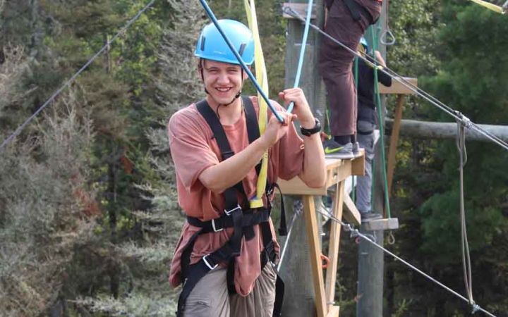 teens gain confidence on ropes course